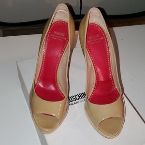 Women Moschino shoes